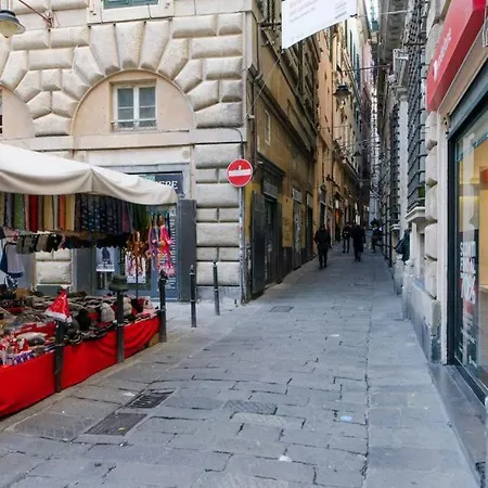 Apartment Hintown In Via Del Campo Nella Citta Vecchia *